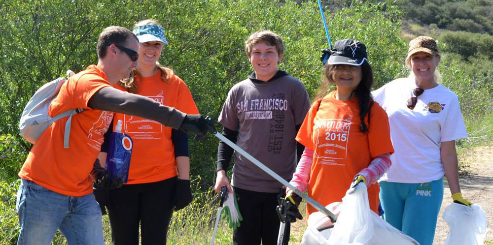 Volunteers at Mesa College Canyon Day
