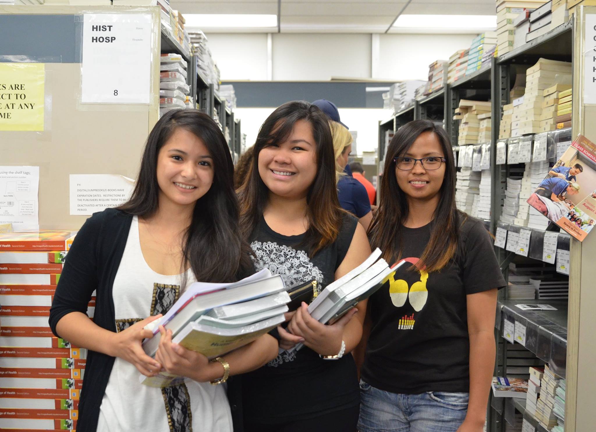 Students at the San Diego Mesa College bookstore