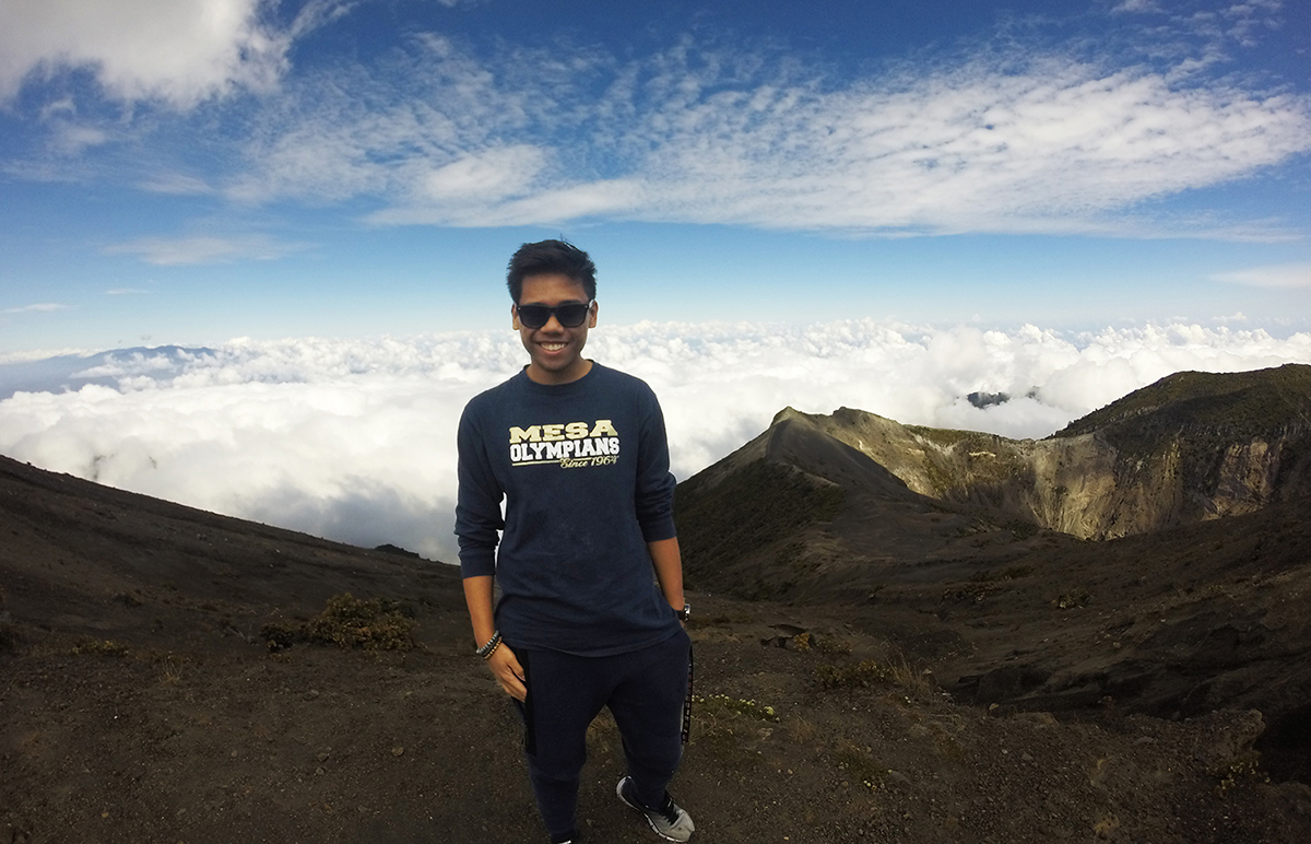 Harley Sobrero above the clouds in Costa Rica