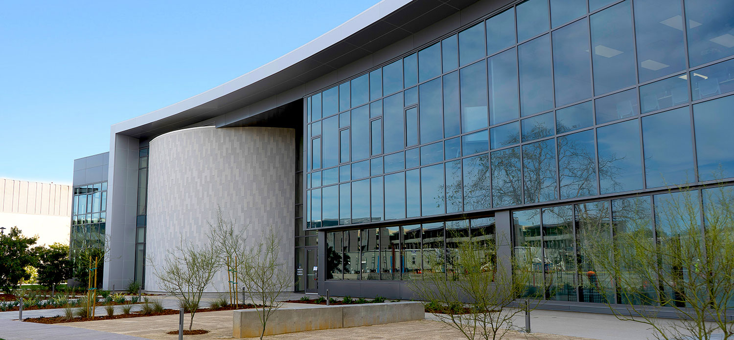 San Diego Mesa College Business and Technology building.