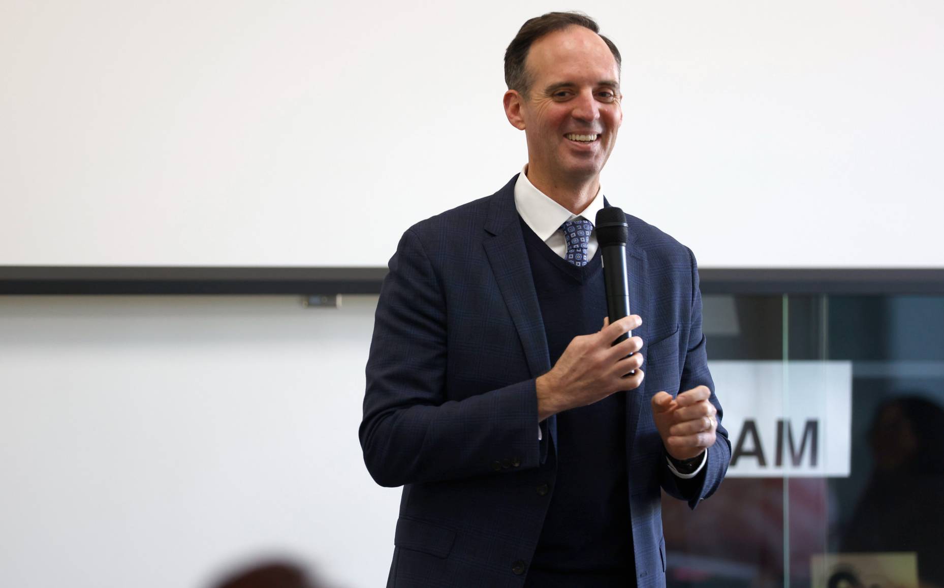 Chancellor Gregory Smith speaks at a Management Academy event