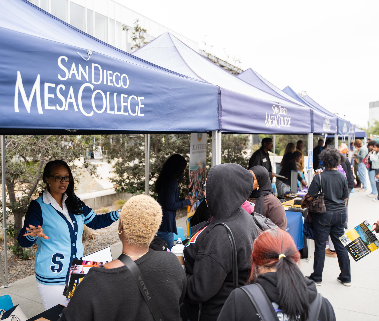 The caravan at Mesa College.