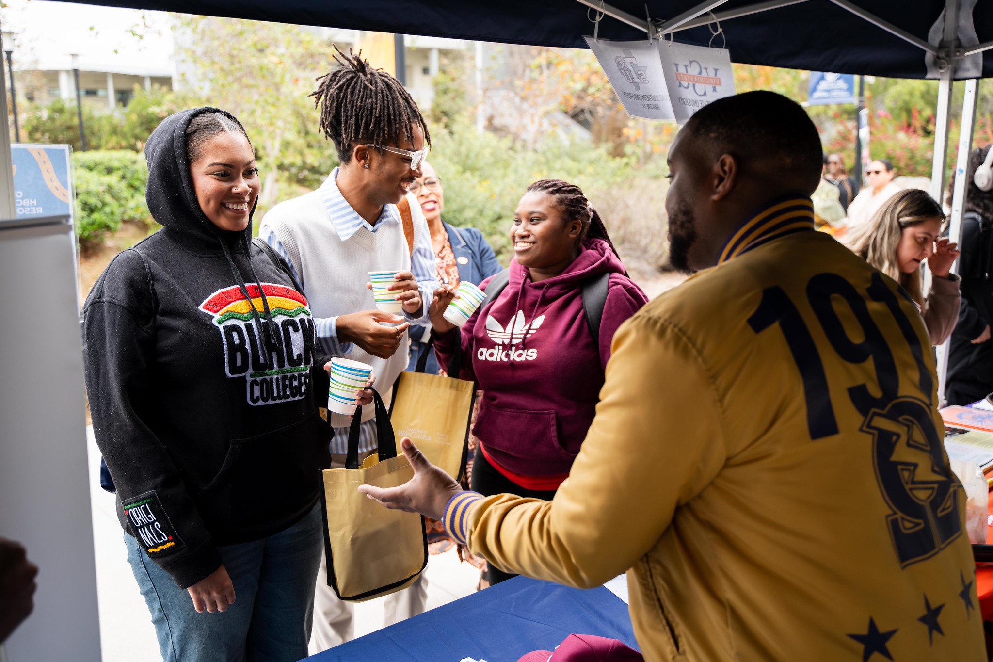 The caravan at Mesa College.