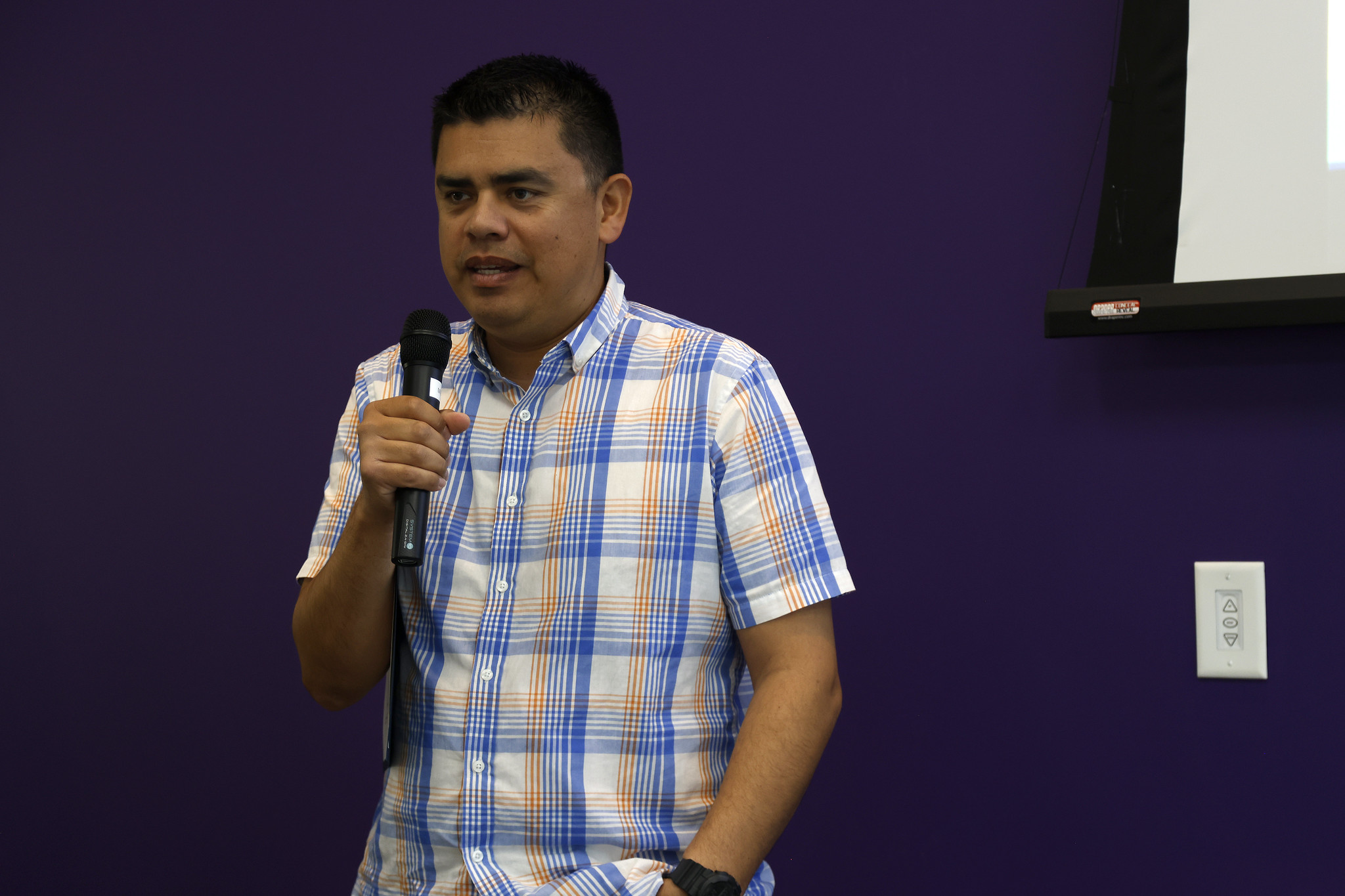 
Juan Cervantes speaks after receiving his certificate of completion.
