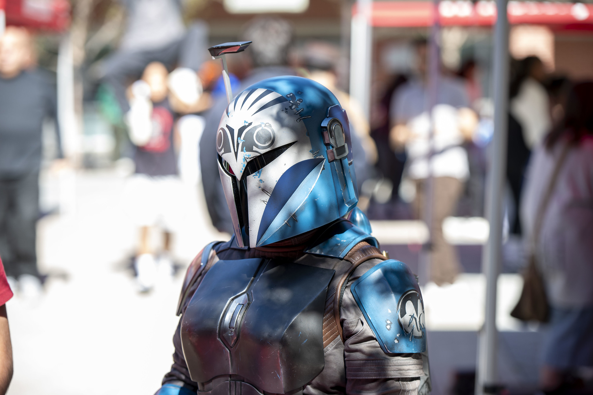 
A female Mandelorian.
