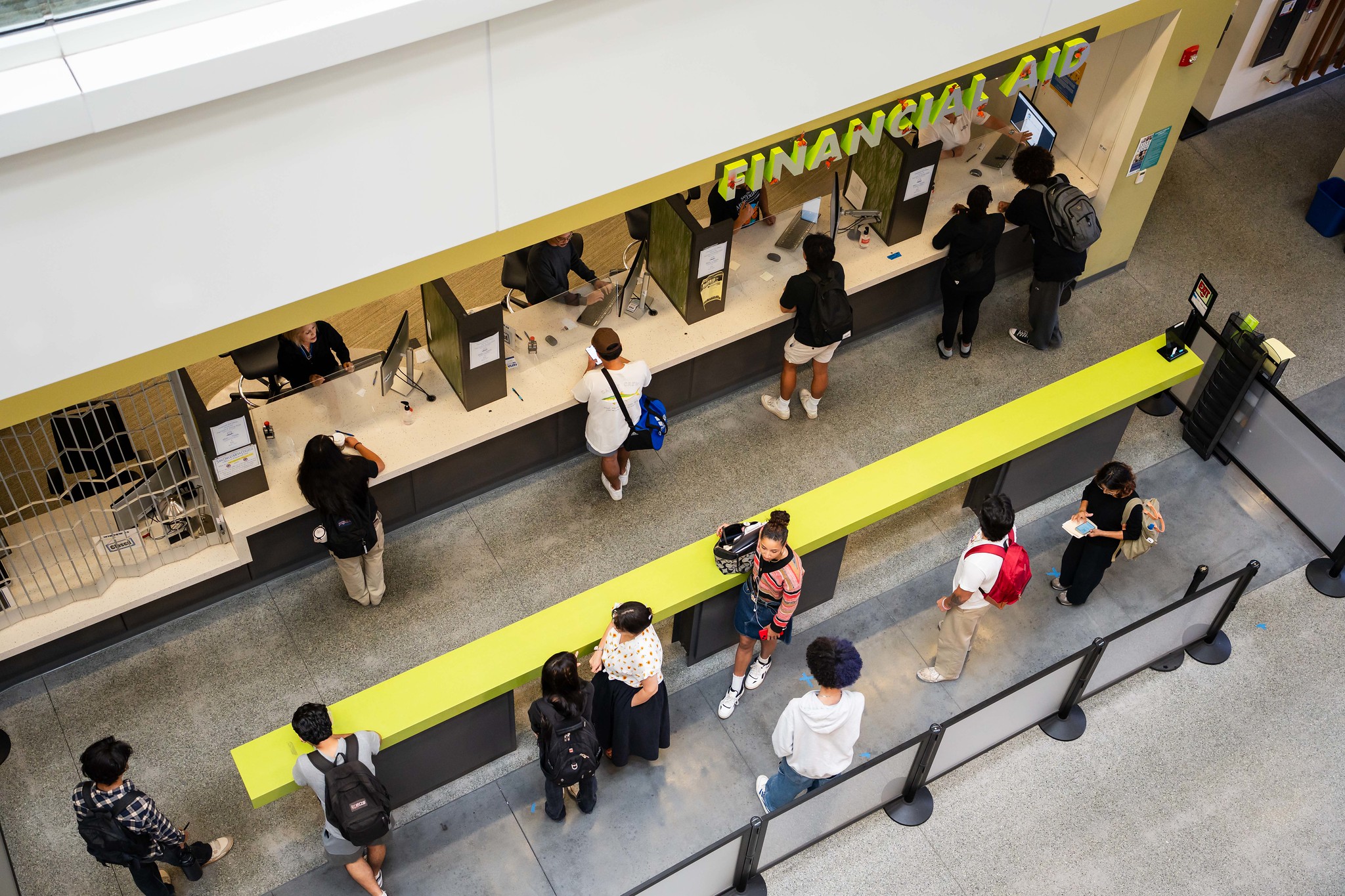 
A birds-eye view of the financial aid counter on campus.
