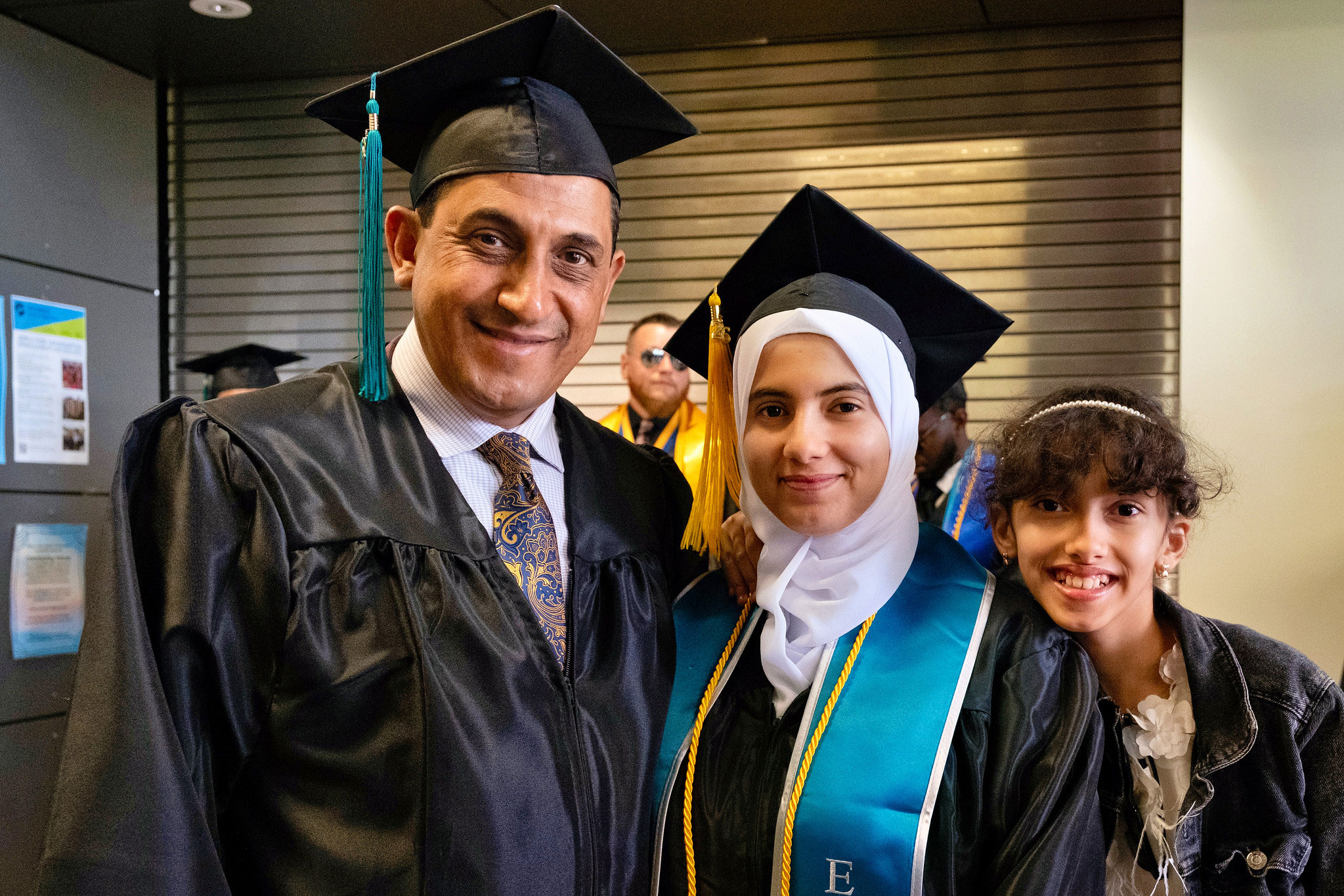 A father and daughter who graduated together.&nbsp;