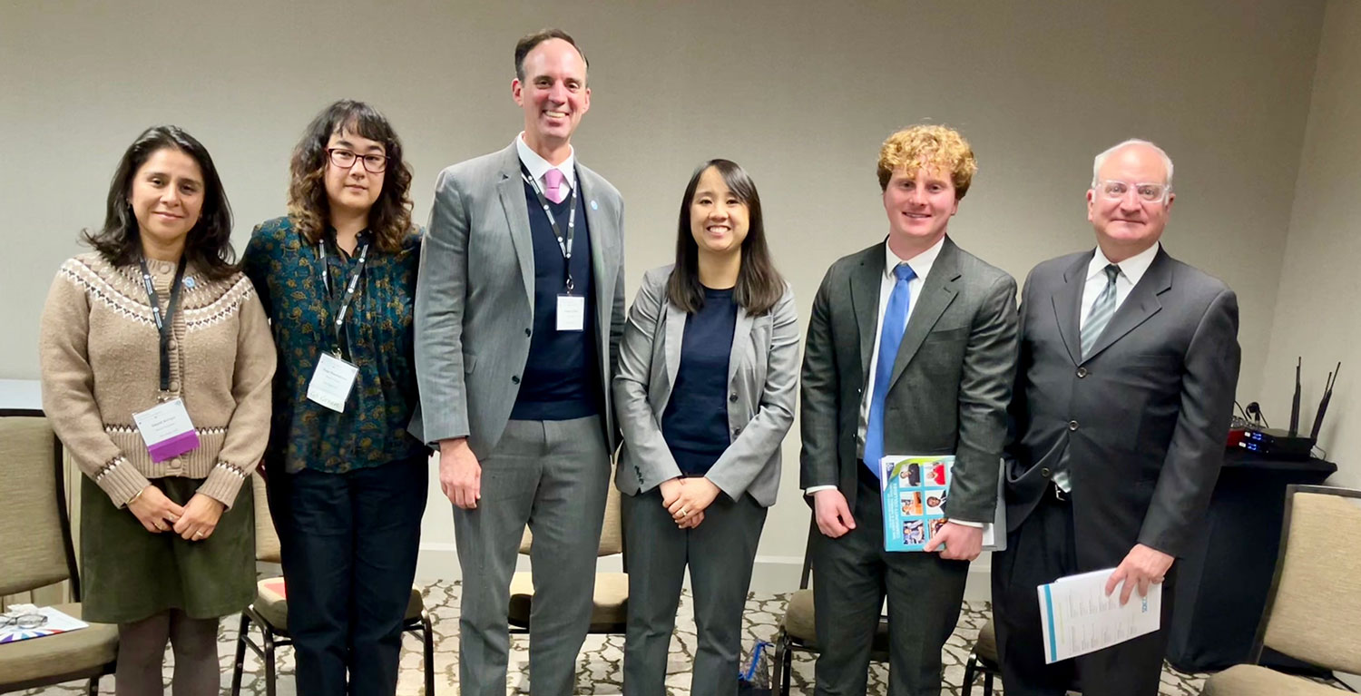 
Chancellor Greg Smith, trustee Geysil Arroyo&nbsp;and three student leaders.
