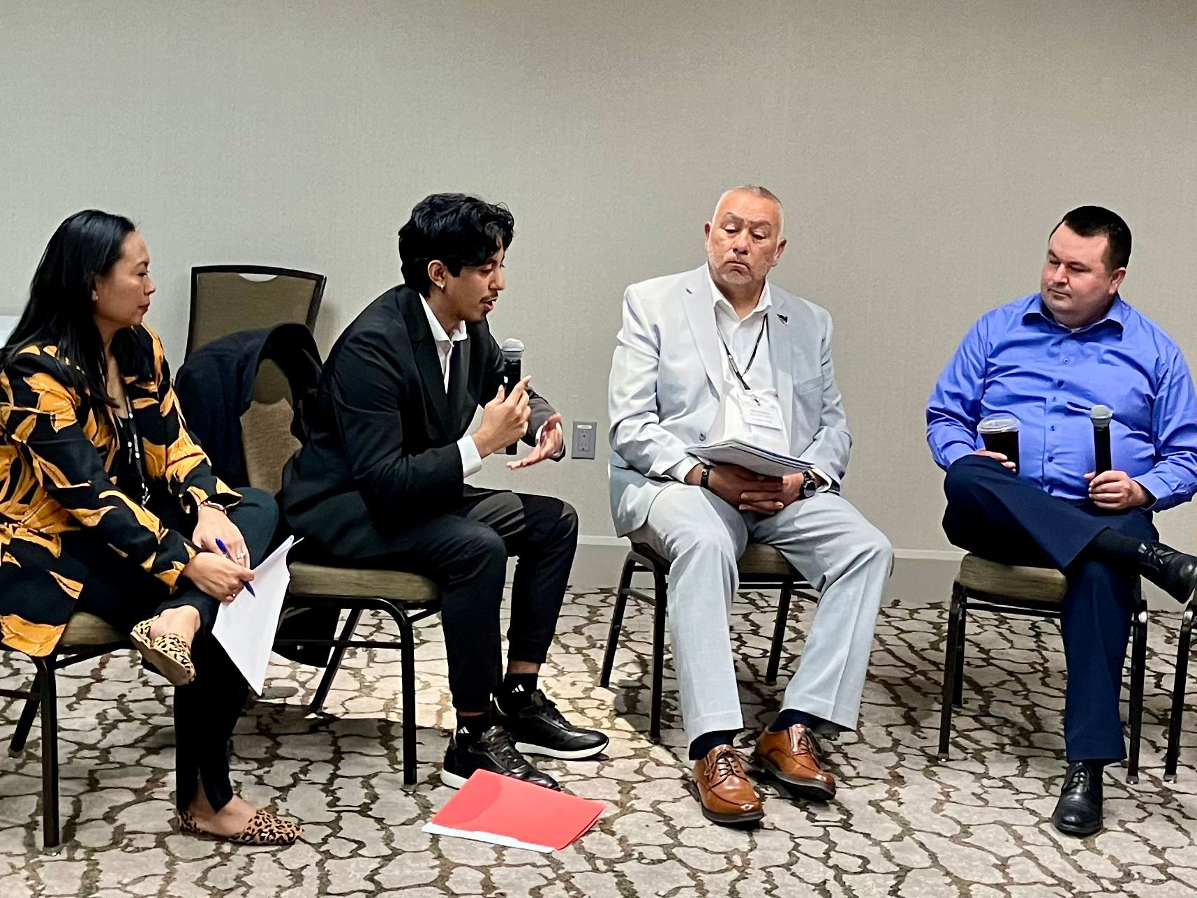 
&nbsp;Mesa College ASG President Jeremiah Palomino&nbsp;speaks in a meeting.
