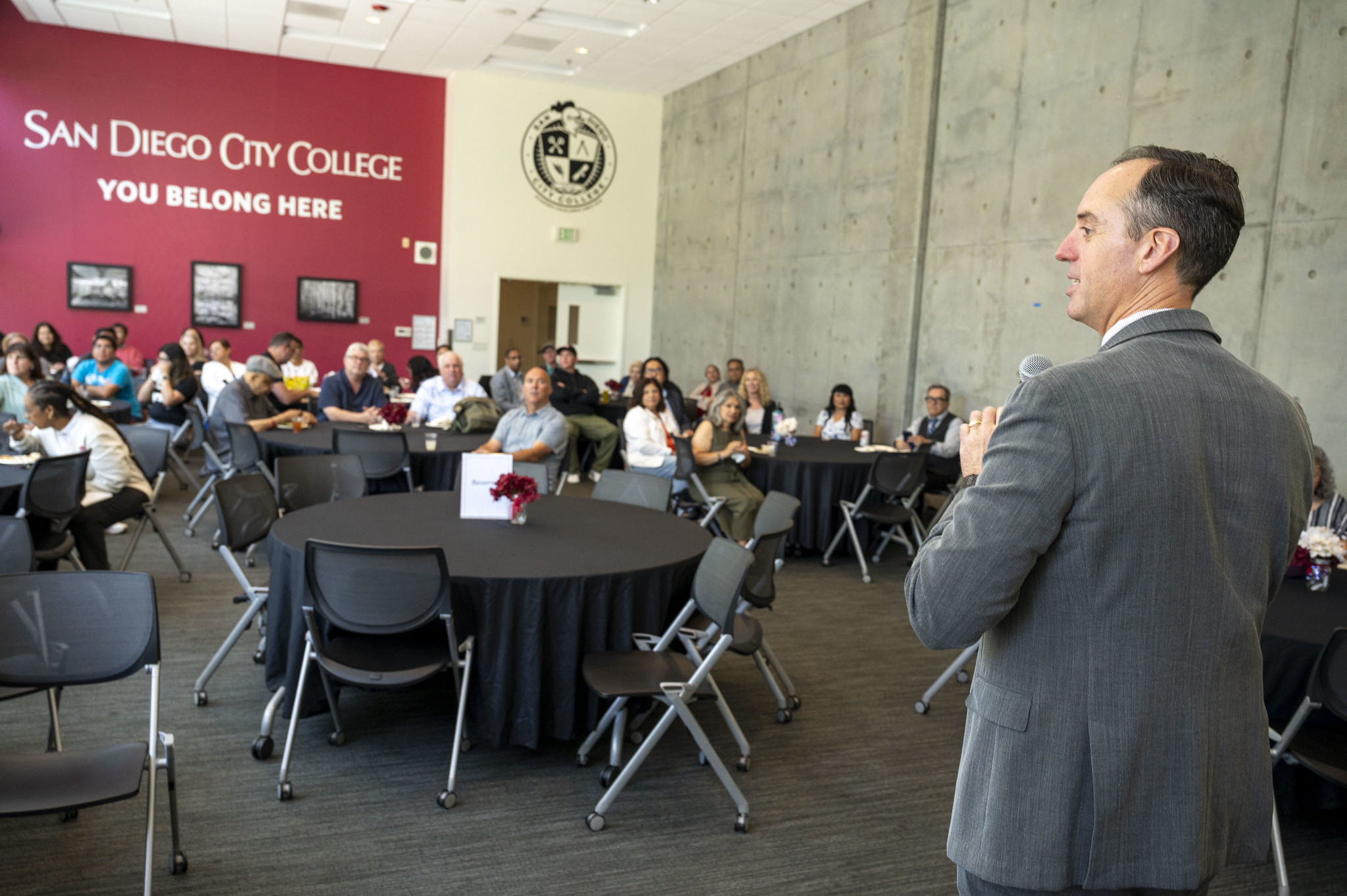 Chancellor Gregory Smith addresses employees at City College.